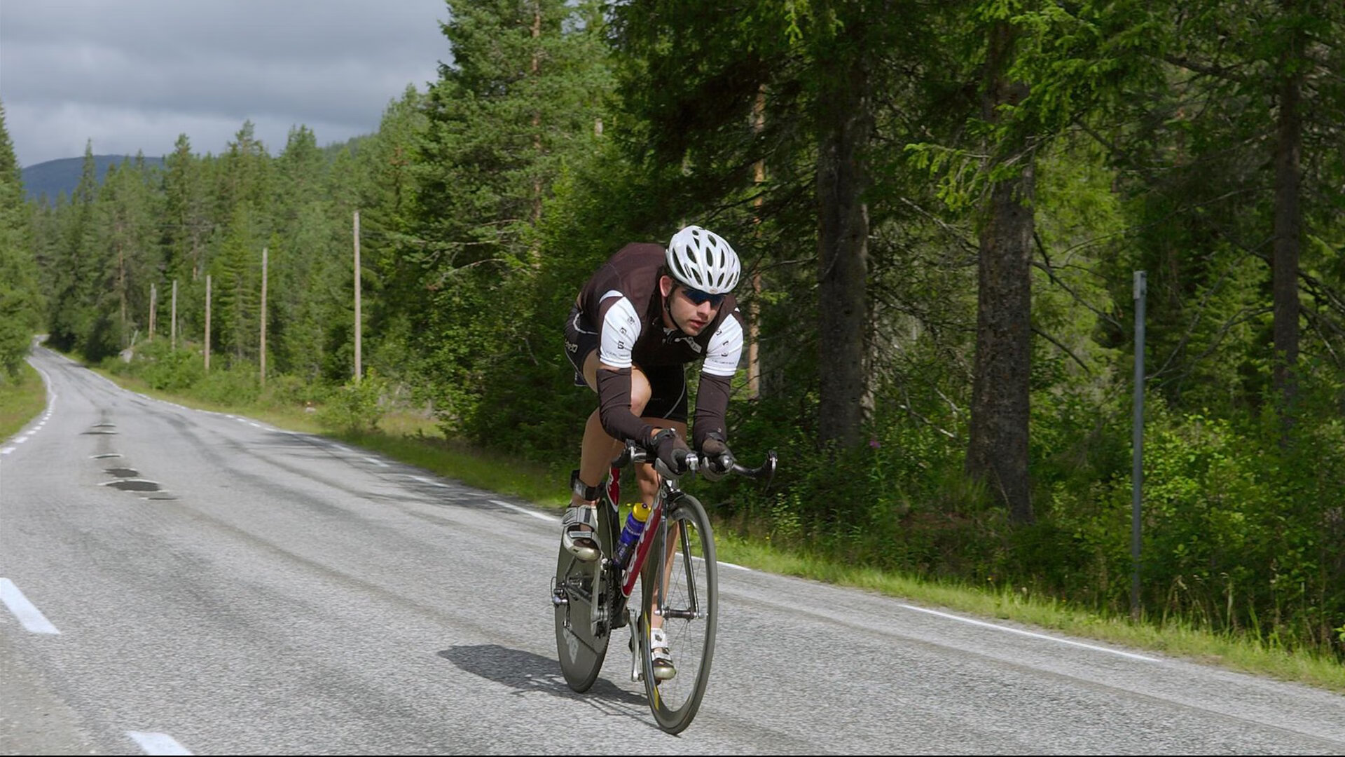 Scout与60激战中国队分钟,最后时刻胜出胜负难料!,Faker焦点对战引发球迷热议