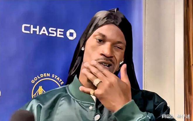 巴特勒回归赛场,连败首场状态亮眼,独行侠观众沸腾! 巴特勒回归赛场,连败首场状态亮眼,独行侠观众沸腾!